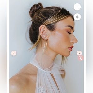 Untamed petals earrings